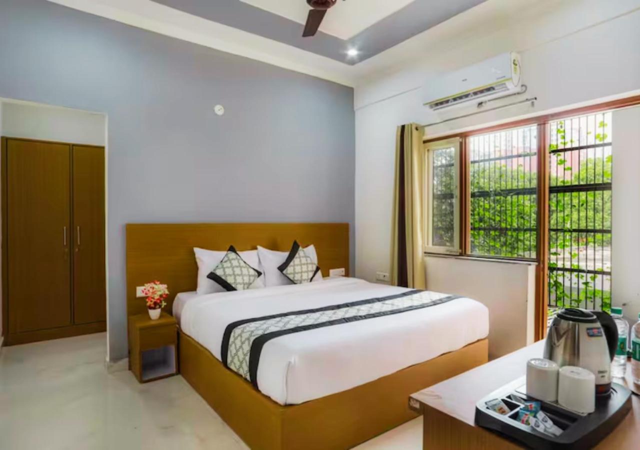 The Castle Blue Hotel Greater Noida Ngoại thất bức ảnh